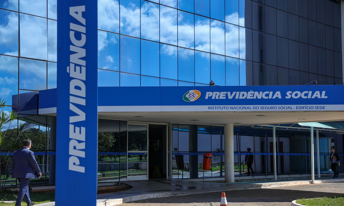 Fachada da sede do INSS / Previdência Social